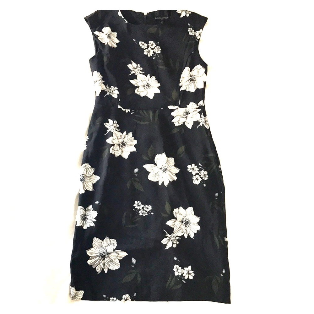 Banana republic print shift dress never worn